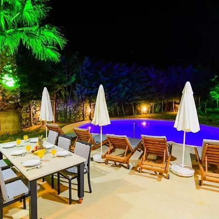 The Ultimate In An Ideal Location, Dalaman 1050 빌라