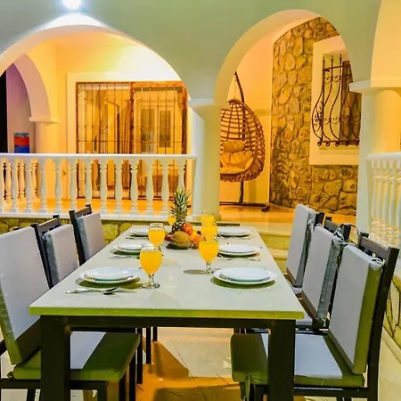 Villa The Ultimate In An Ideal Location, Dalaman 1050 *