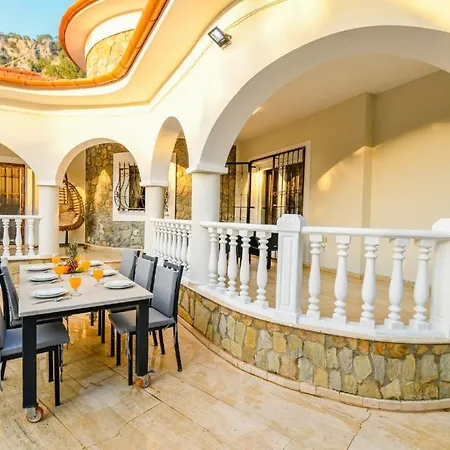 The Ultimate In An Ideal Location, Dalaman 1050 빌라 *