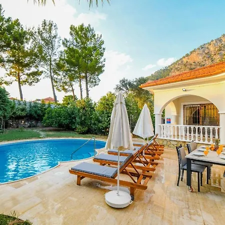 The Ultimate In An Ideal Location, Dalaman 1050 Villa *